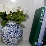 Huma Suites