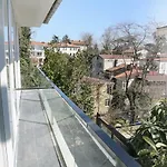 Huma Suites